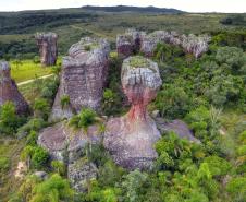 Formações rochosas do Parque Estadual Vila Velha de Ponta Grossa.