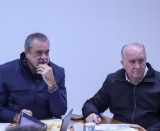 Foto de Everton Souza e José Scroccaro durante reunião 