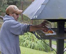 FUNCIONÁRIO EM AÇÃO