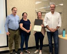 SECRETARIO EVERTON POSANDO PARA FOTO