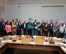 Foto de autoridades em evento