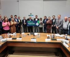 Foto de autoridades em evento