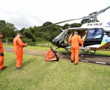 Foto de exercício de treinamento do IAT com helicóptero