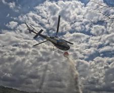 Foto de exercício de treinamento do IAT com helicóptero