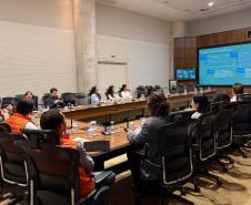 Foto de reunião de autoridades