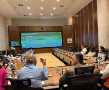 Foto de reunião de autoridades