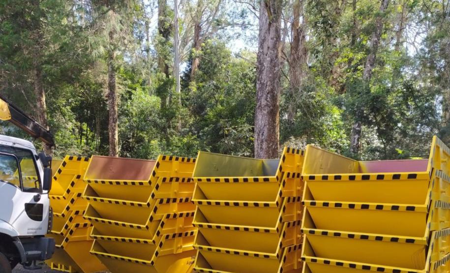 Estado finaliza em abril entrega de caçambas para coleta de resíduos da construção civil
