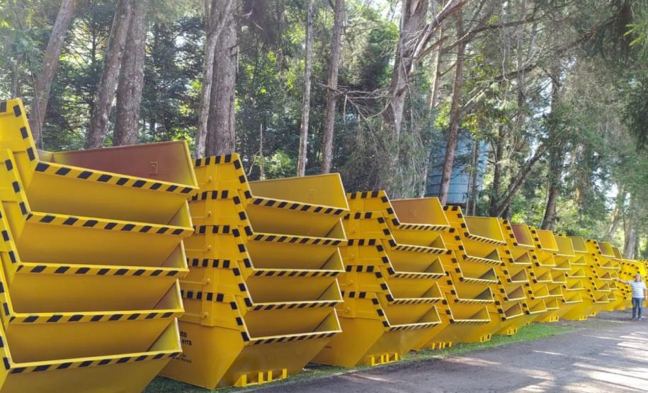 Estado finaliza em abril entrega de caçambas para coleta de resíduos da construção civil